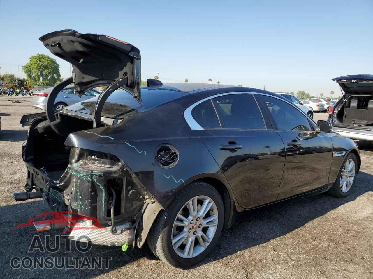 JAGUAR XE 2017 - SAJAD4BG1HA962003