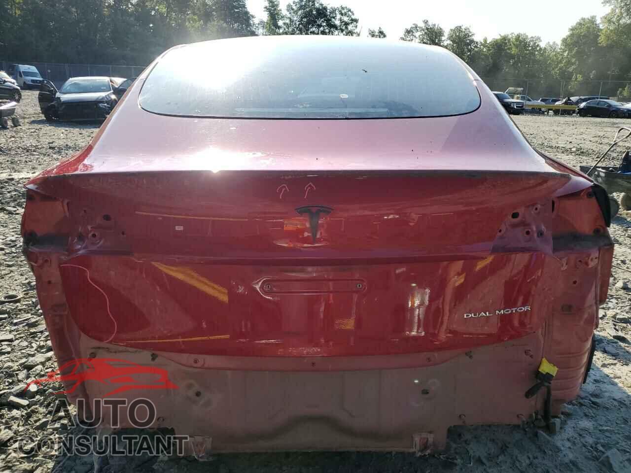 TESLA MODEL 3 2020 - 5YJ3E1EB5LF621884