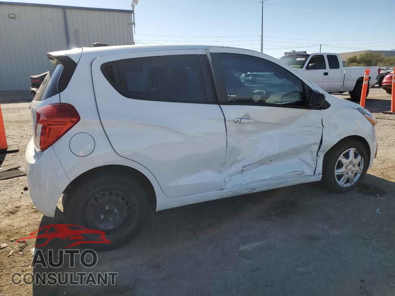 CHEVROLET SPARK 2017 - KL8CB6SA8HC737112