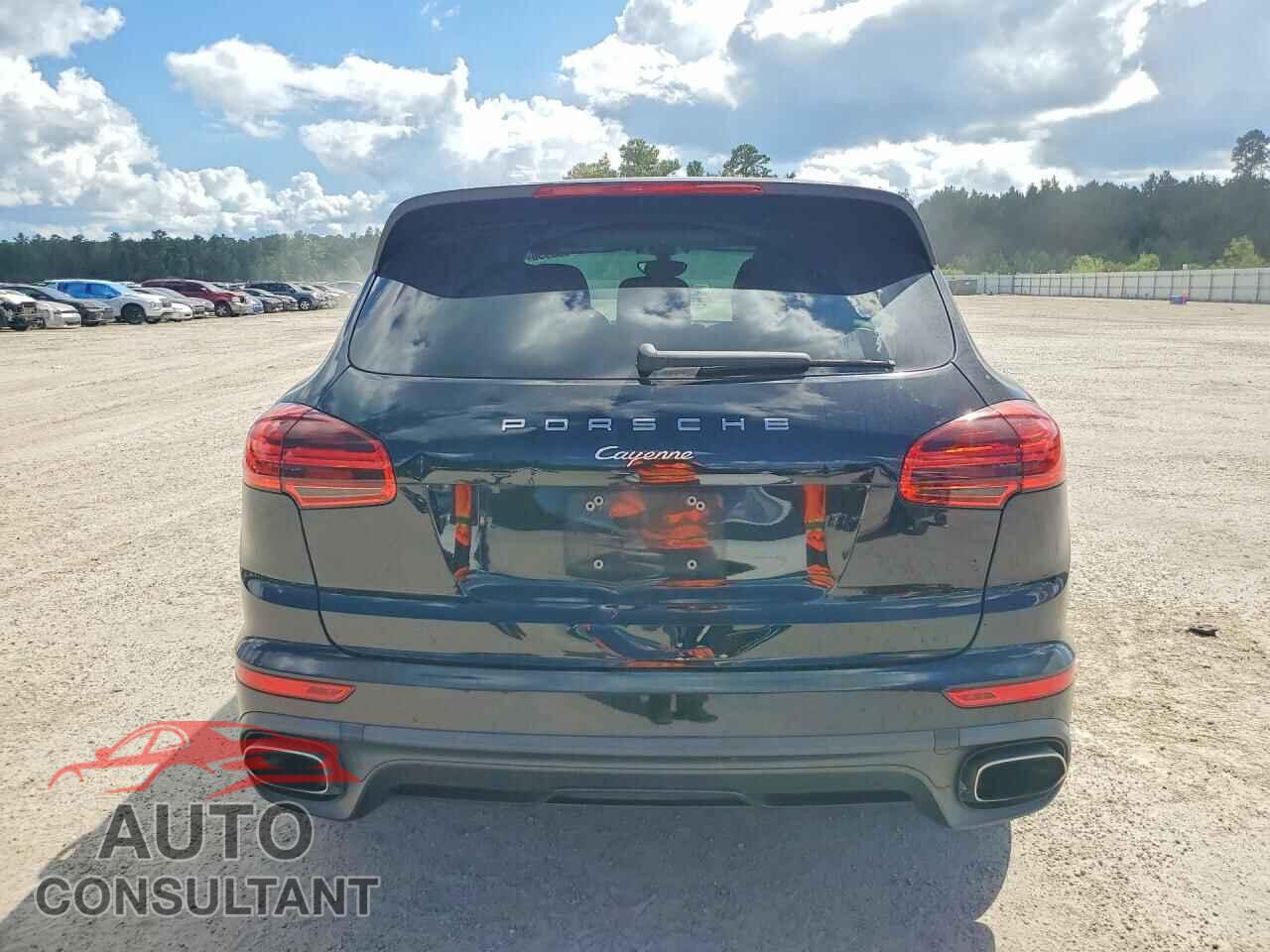 PORSCHE CAYENNE 2016 - WP1AA2A25GLA09474