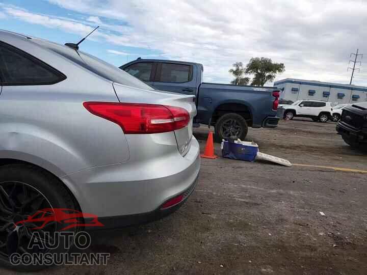 FORD FOCUS 2016 - 1FADP3E2XGL301463