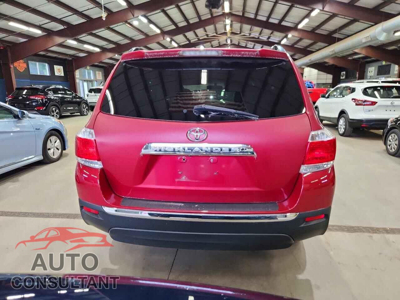 TOYOTA HIGHLANDER 2011 - 5TDBK3EH3BS060812