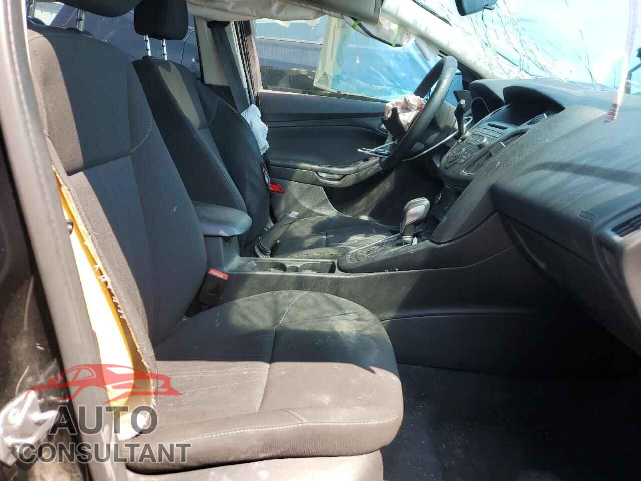 FORD FOCUS 2016 - 1FADP3K24GL331952