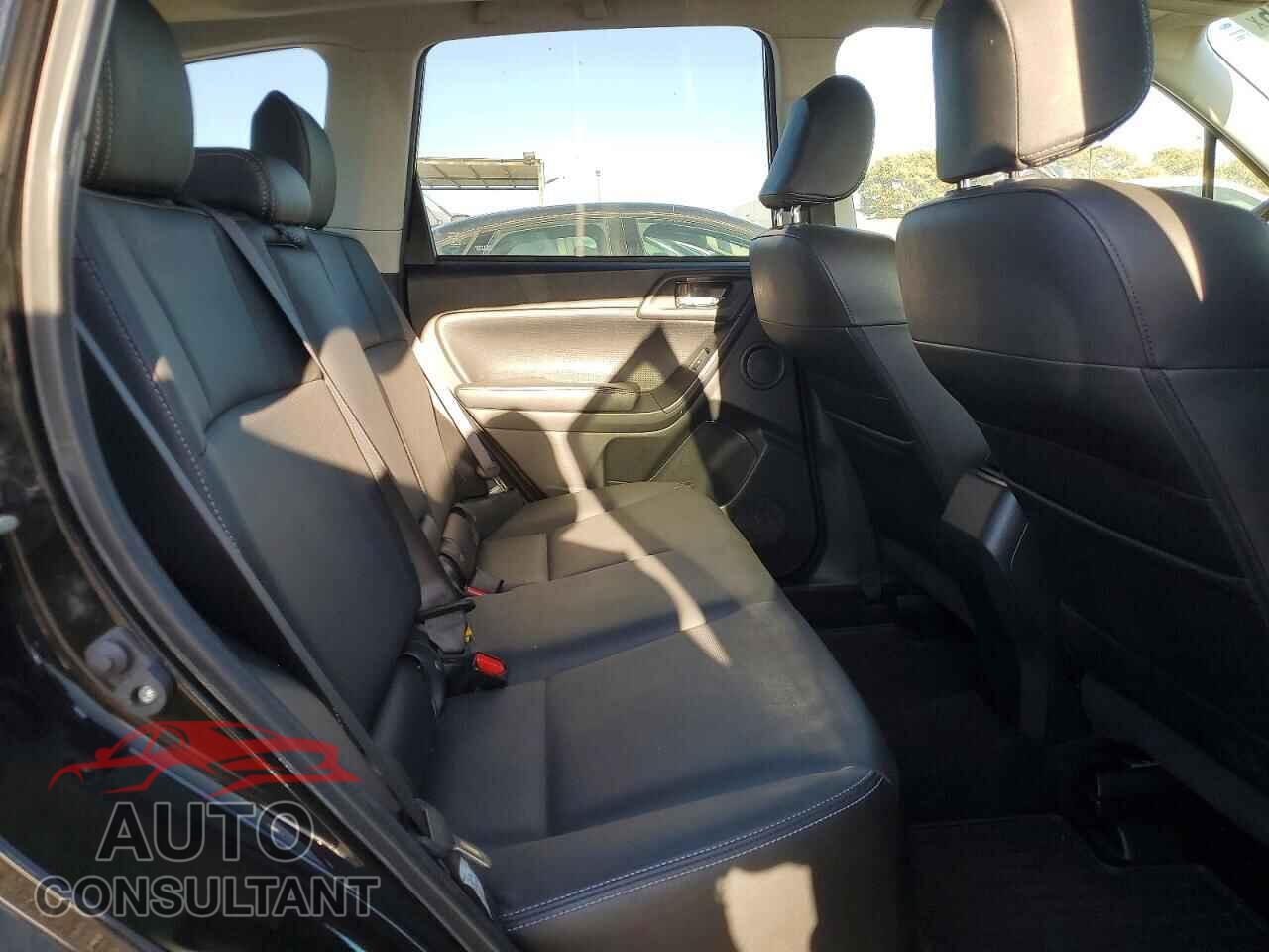 SUBARU FORESTER 2015 - JF2SJAUC8FH576673