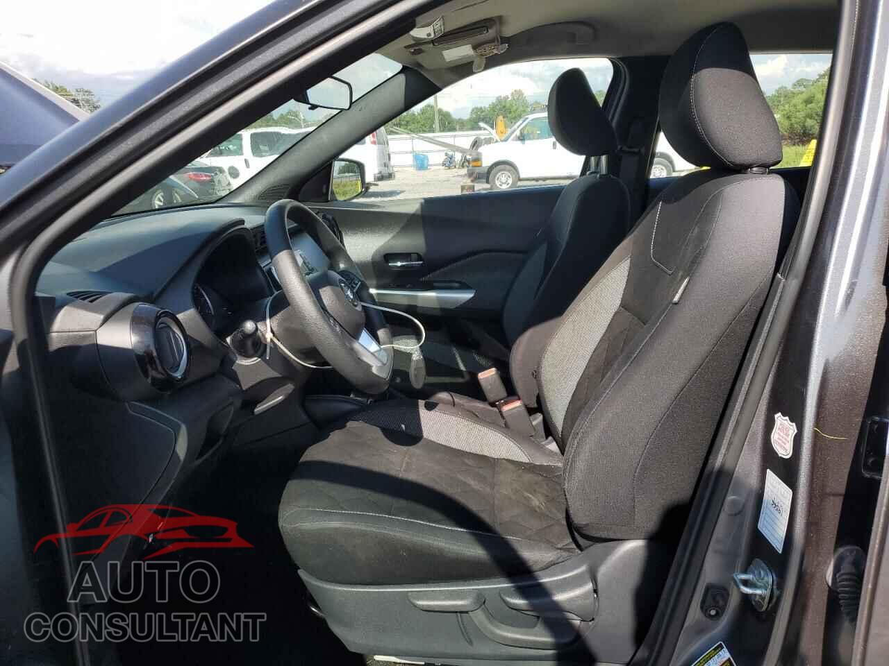 NISSAN KICKS 2020 - 3N1CP5CV8LL541207
