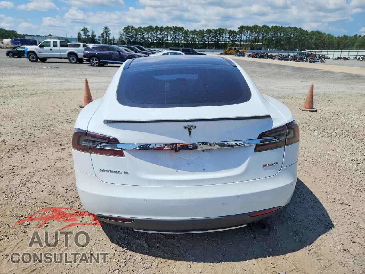 TESLA MODEL S 2015 - 5YJSA1H23FFP74030