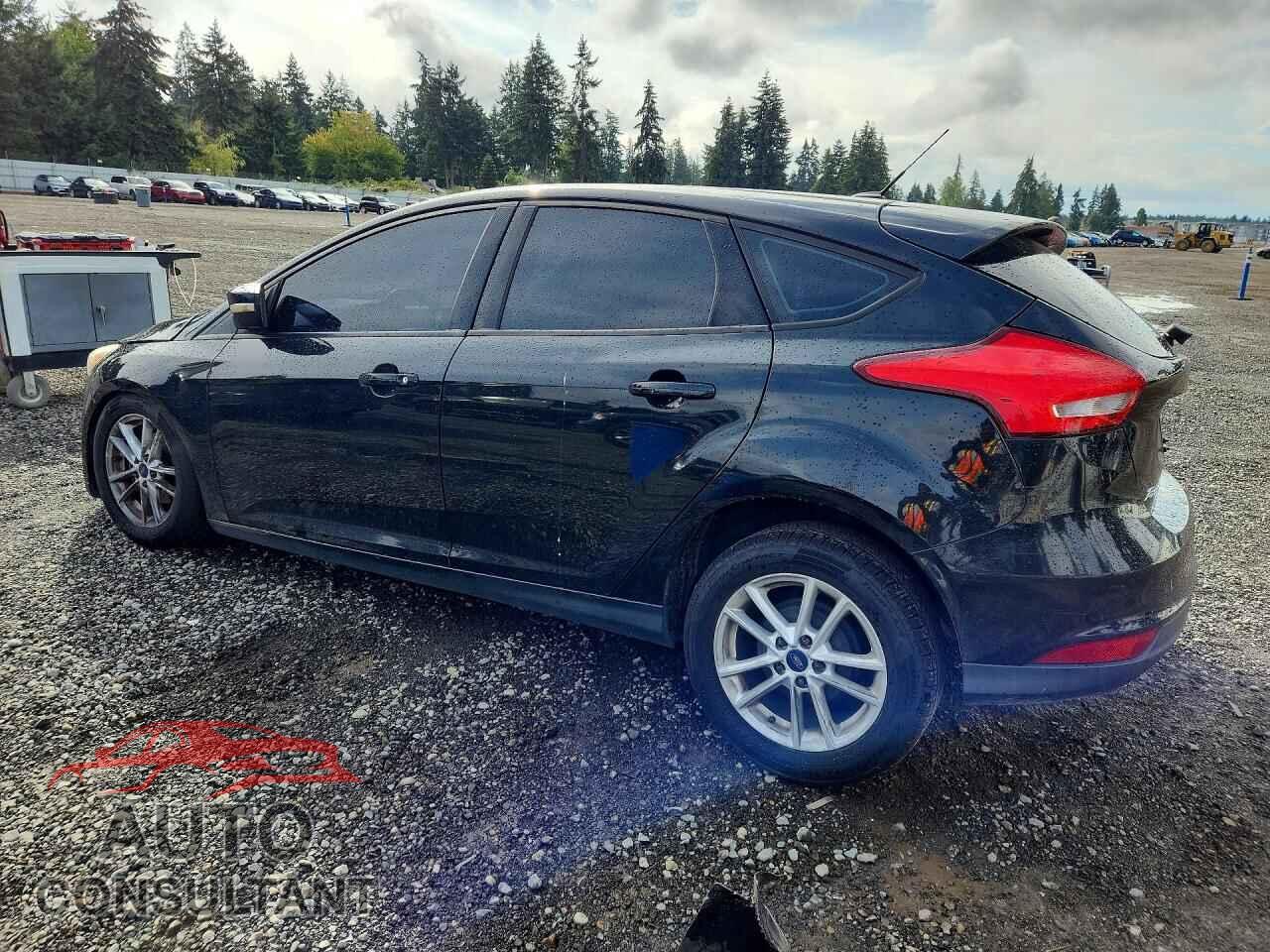 FORD FOCUS 2015 - 1FADP3K20FL262272