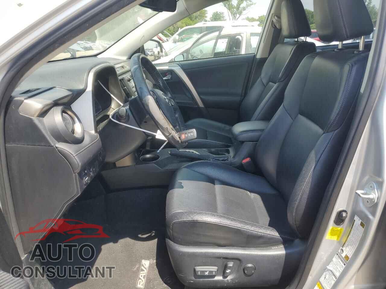 TOYOTA RAV4 2013 - JTMDFREV1DD028400