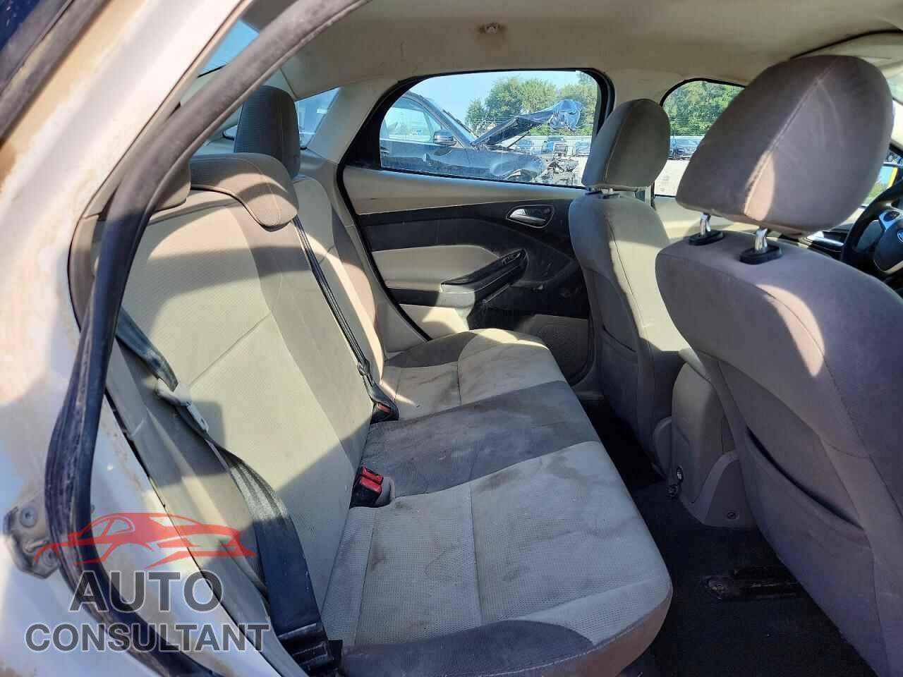 FORD FOCUS 2014 - 1FADP3F25EL349352