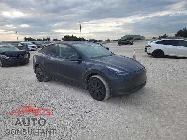 TESLA MODEL Y 2025 - 7SAYGDED5SA338712