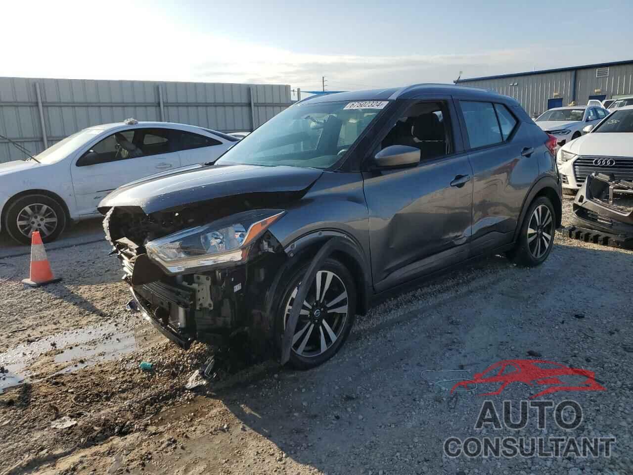 NISSAN KICKS 2018 - 3N1CP5CU8JL544550