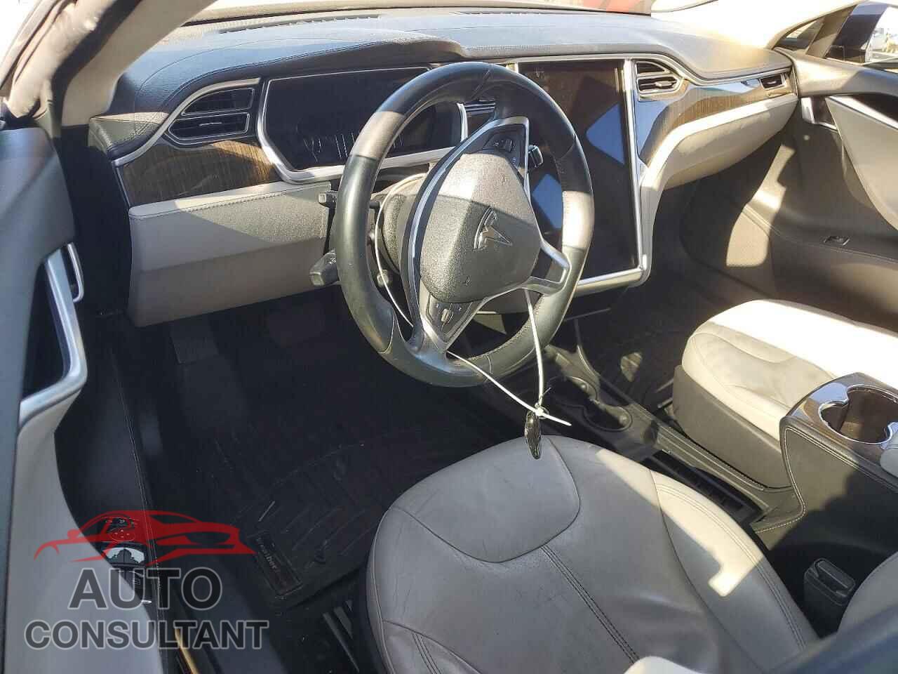 TESLA MODEL S 2014 - 5YJSA1H1XEFP29396