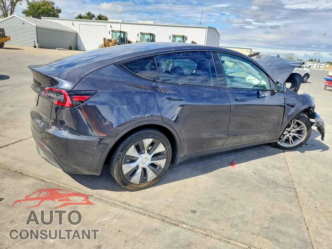 TESLA MODEL Y 2024 - 7SAYGAEEXRF010965
