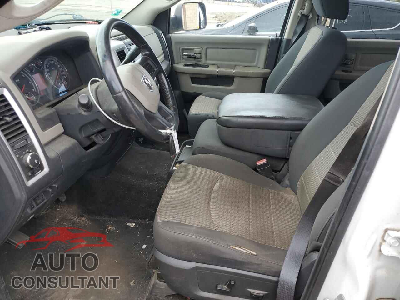 DODGE RAM 1500 2012 - 1C6RD7LT7CS123675