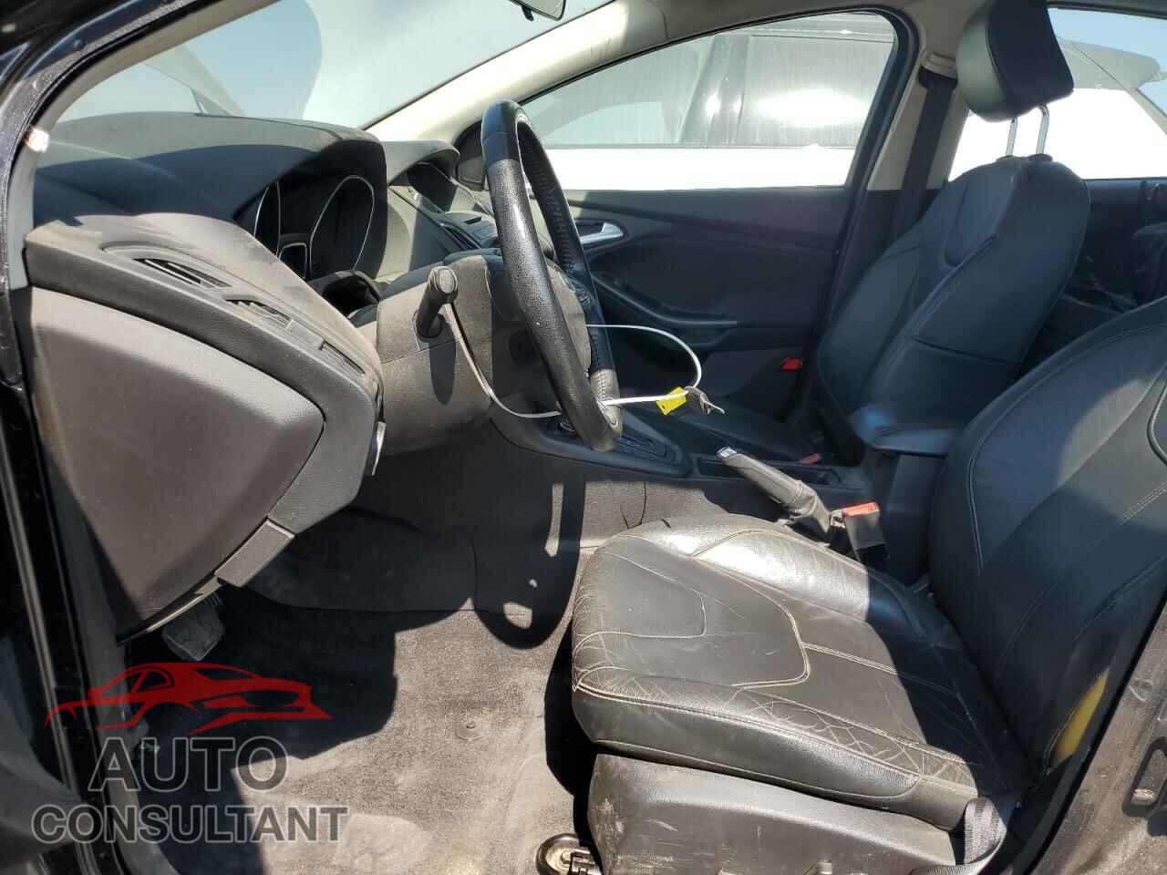 FORD FOCUS 2015 - 1FADP3K29FL221106