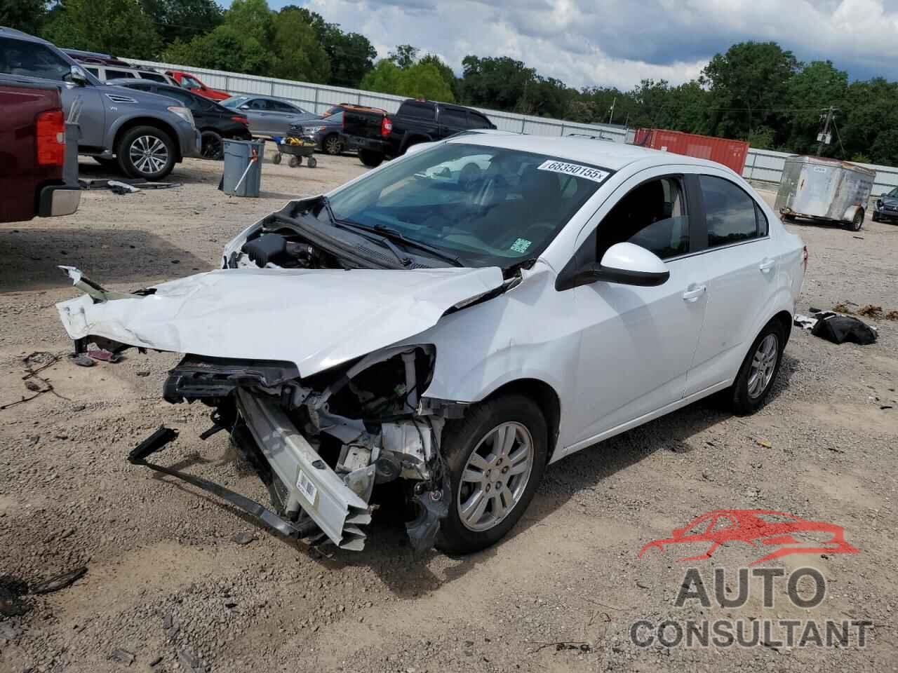 CHEVROLET SONIC 2014 - 1G1JC5SH1E4213236