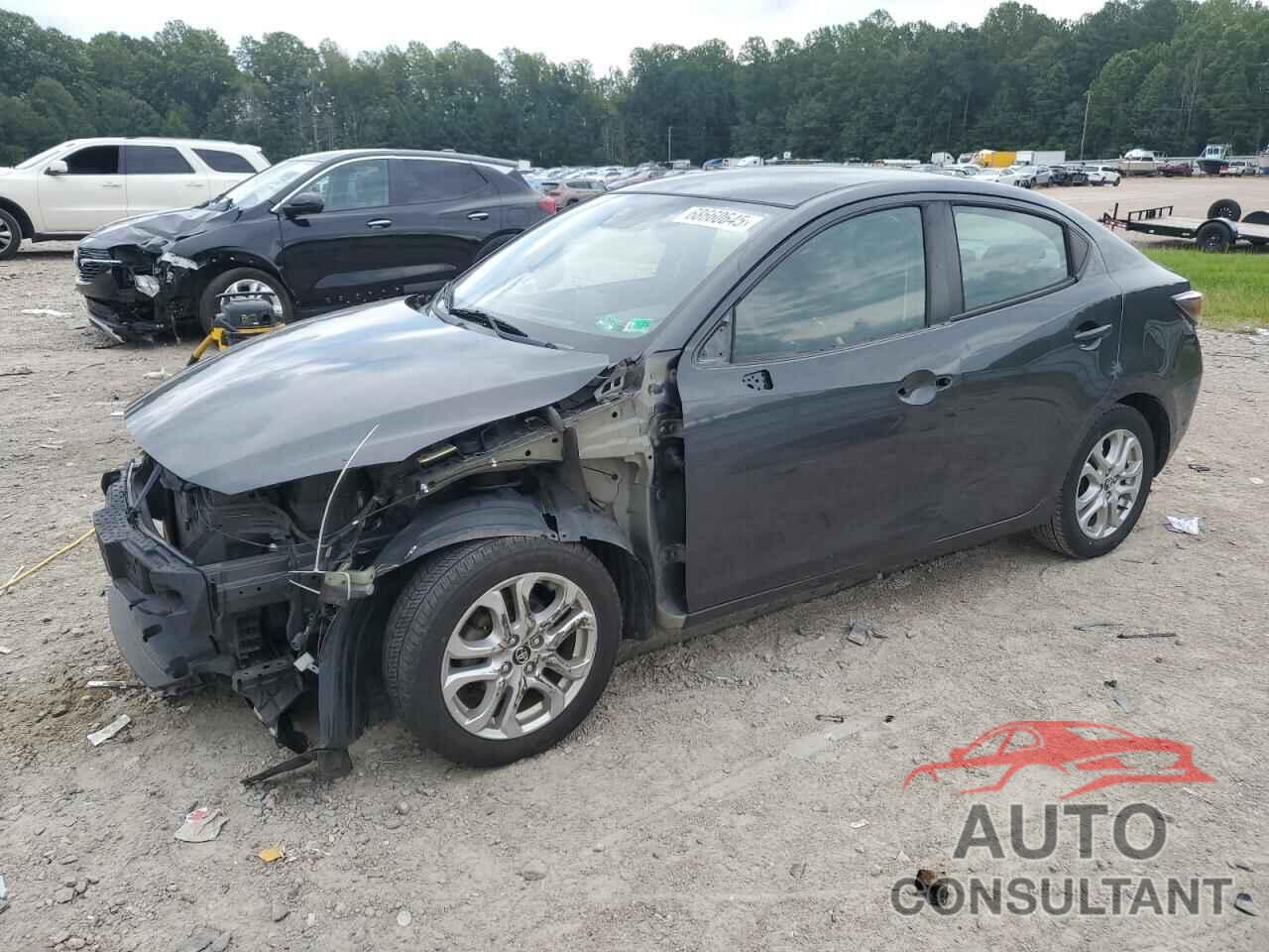TOYOTA YARIS 2017 - 3MYDLBYV8HY195563