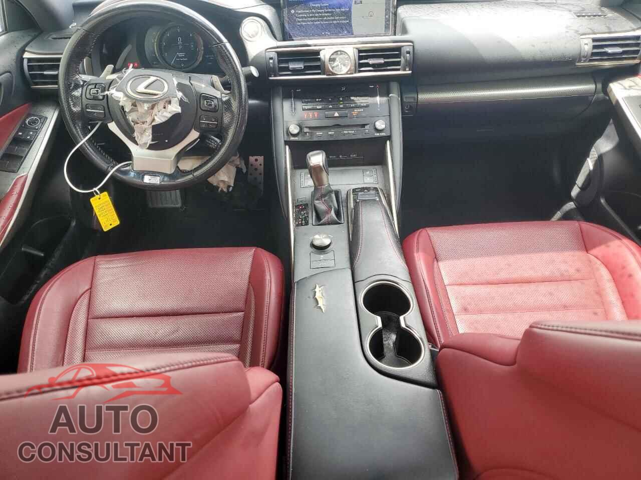 LEXUS IS 2017 - JTHBA1D20H5040096