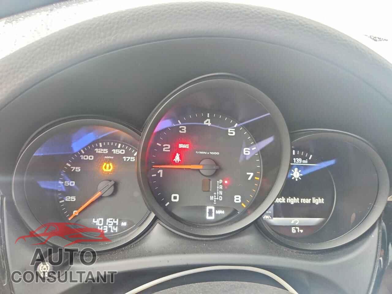 PORSCHE MACAN 2018 - WP1AA2A50JLB07961