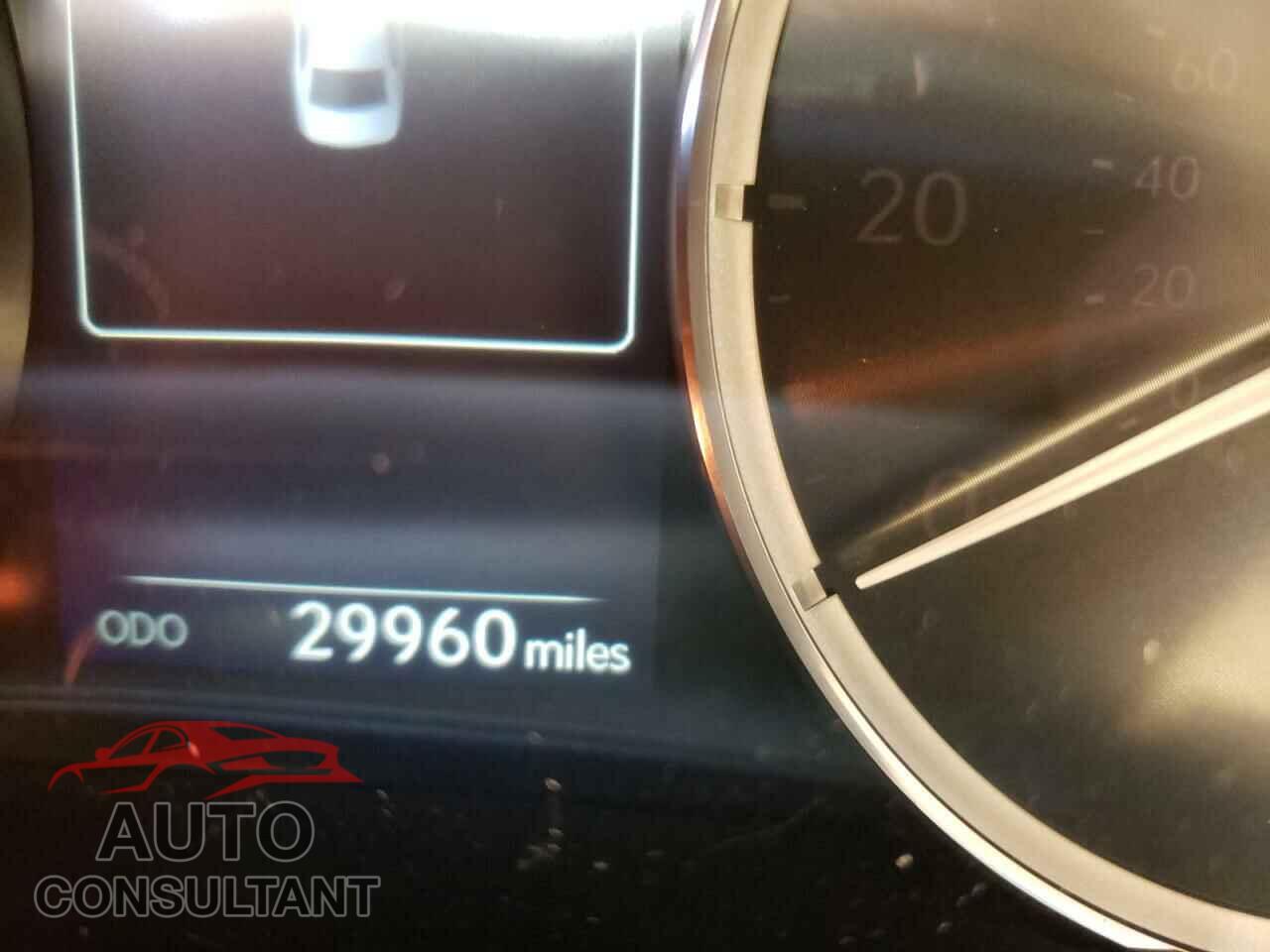 LEXUS IS 2017 - JTHBA1D21H5052936
