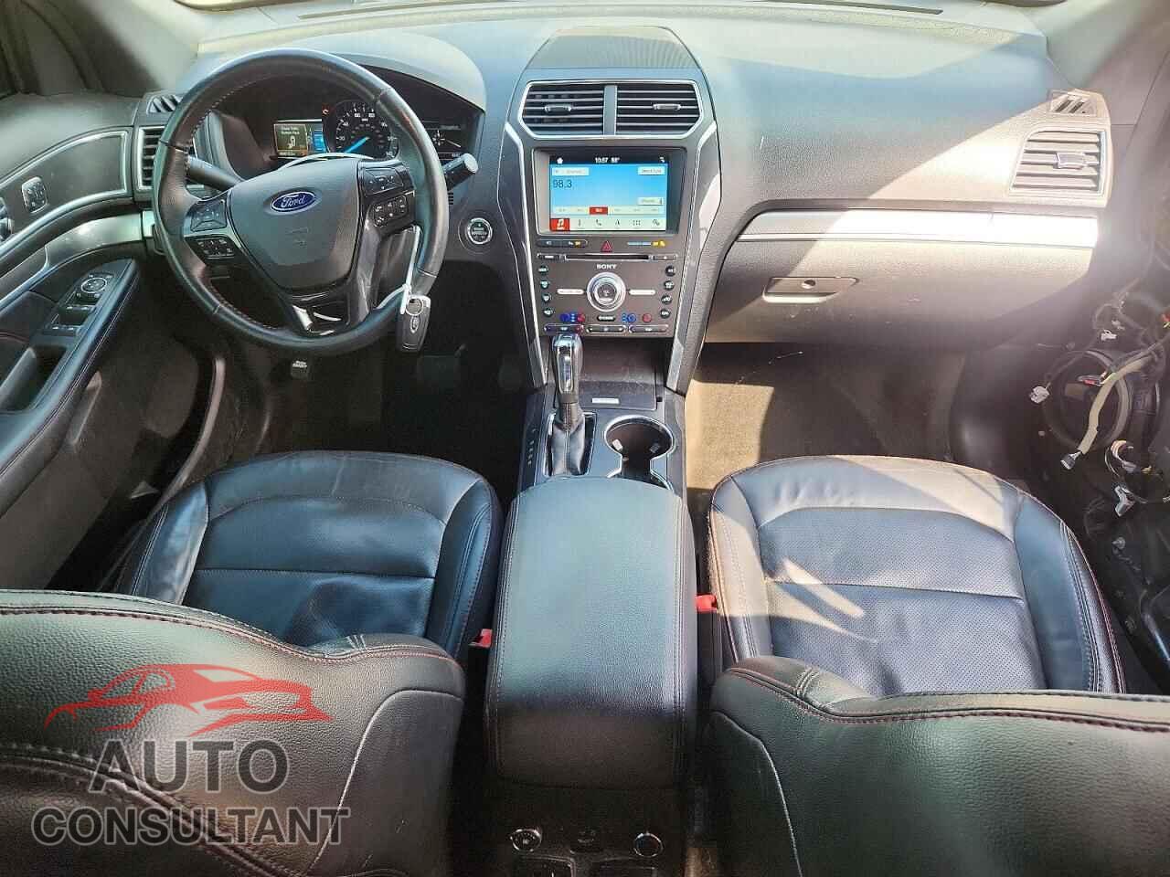 FORD EXPLORER 2018 - 1FM5K8GT0JGA52859