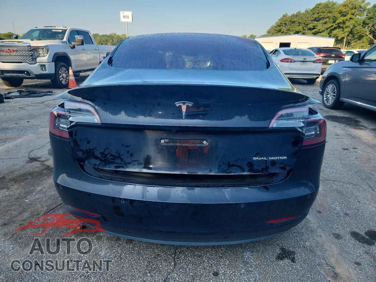 TESLA MODEL 3 2019 - 5YJ3E1EBXKF208535