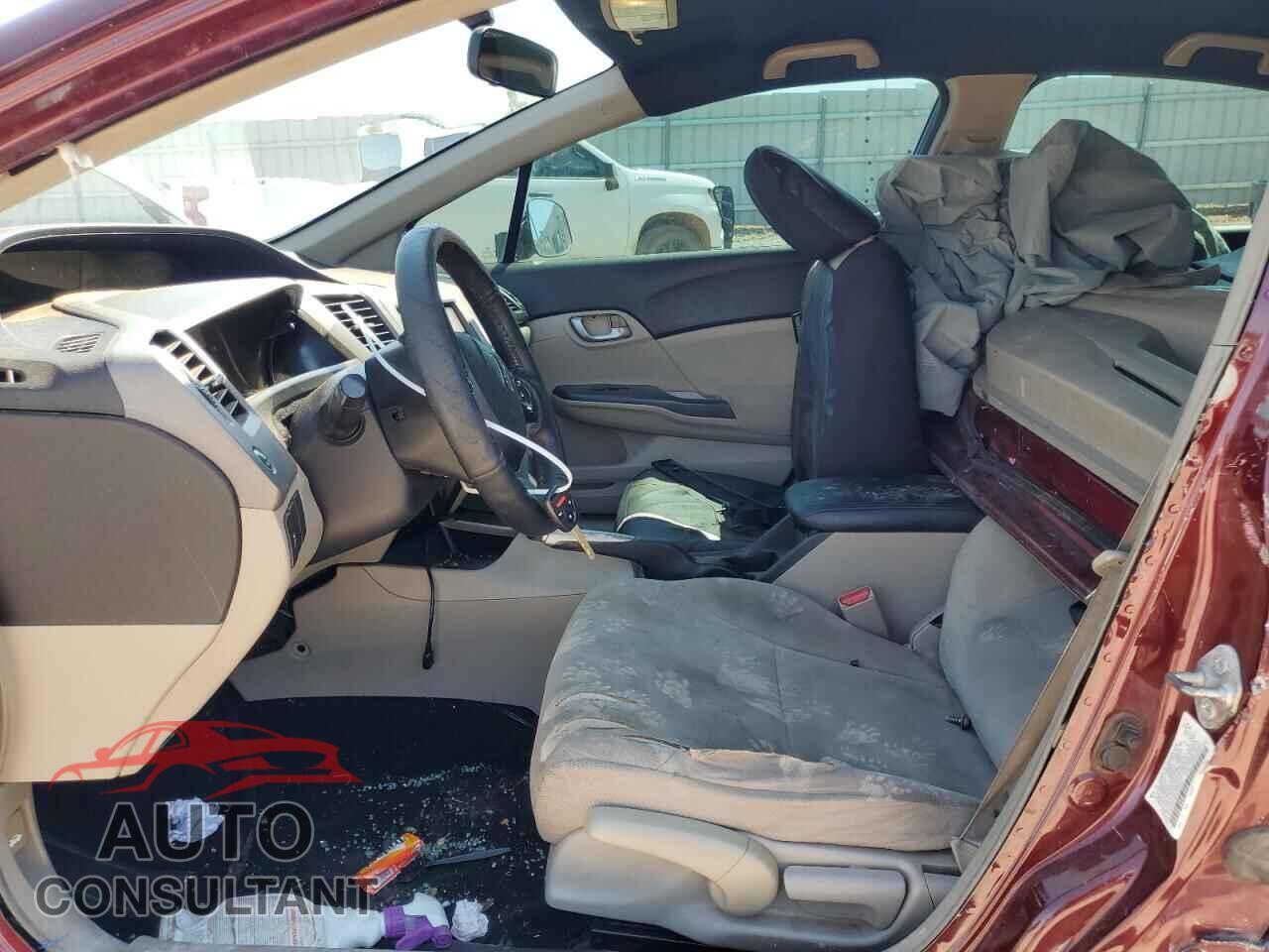 HONDA CIVIC 2012 - 2HGFB2F58CH606893
