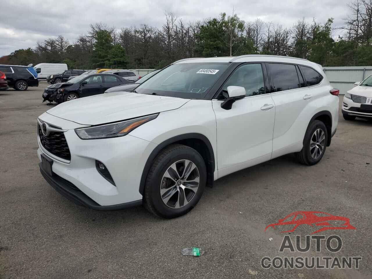 TOYOTA HIGHLANDER 2022 - 5TDGZRBH0NS588174