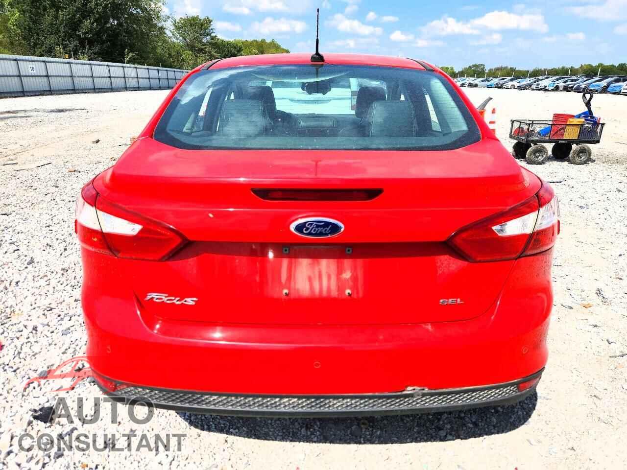 FORD FOCUS 2012 - 1FAHP3H23CL352715