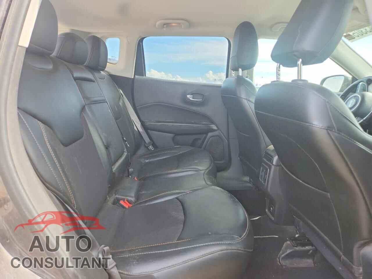 JEEP COMPASS 2020 - 3C4NJDBB2LT137683