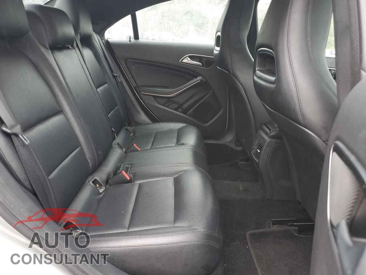 MERCEDES-BENZ CLA-CLASS 2014 - WDDSJ4EB2EN055265