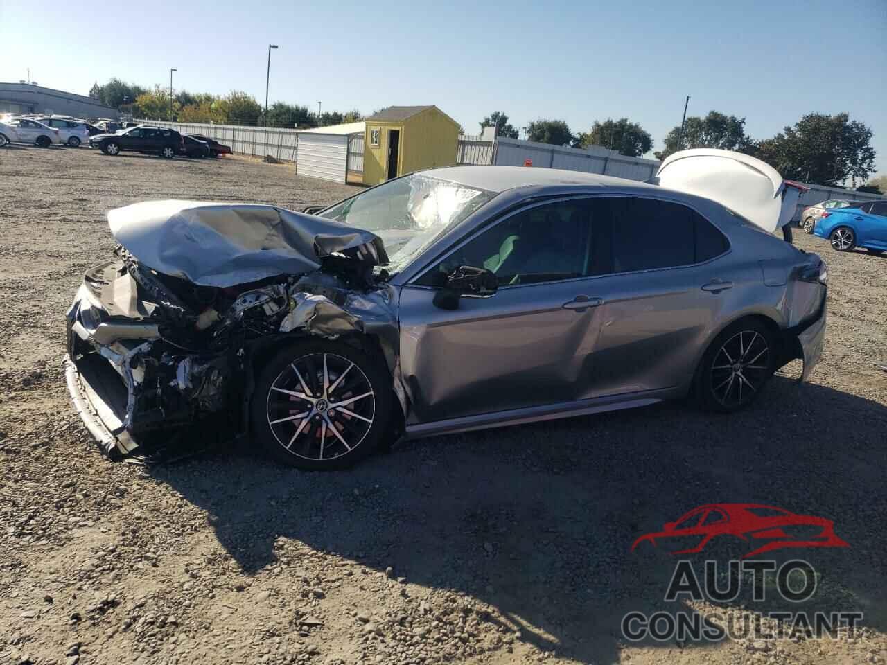 TOYOTA CAMRY 2022 - 4T1G11AK6NU678796