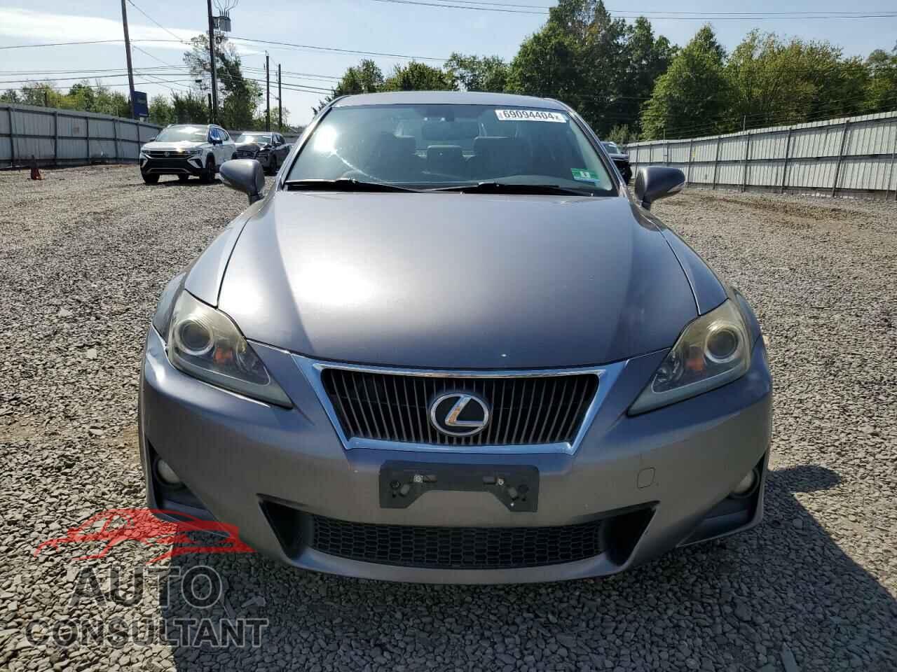 LEXUS IS 2013 - JTHCF5C26D5061480