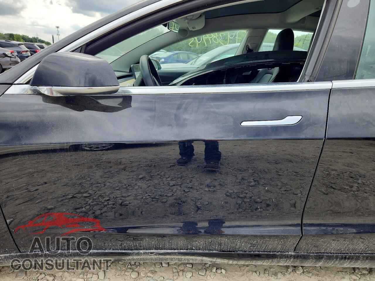 TESLA MODEL 3 2019 - 5YJ3E1EA5KF421089