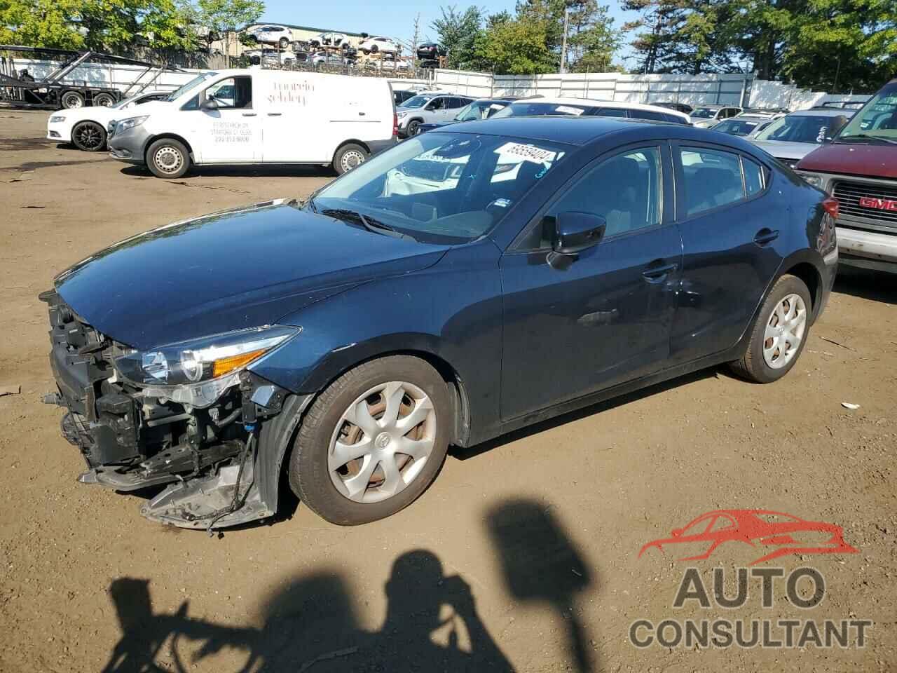 MAZDA 3 2018 - 3MZBN1U75JM176982