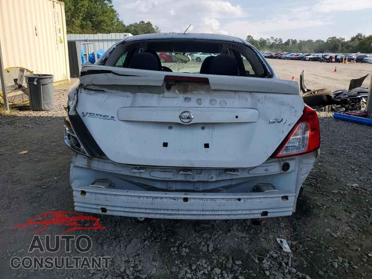 NISSAN VERSA 2017 - 3N1CN7AP3HL874640
