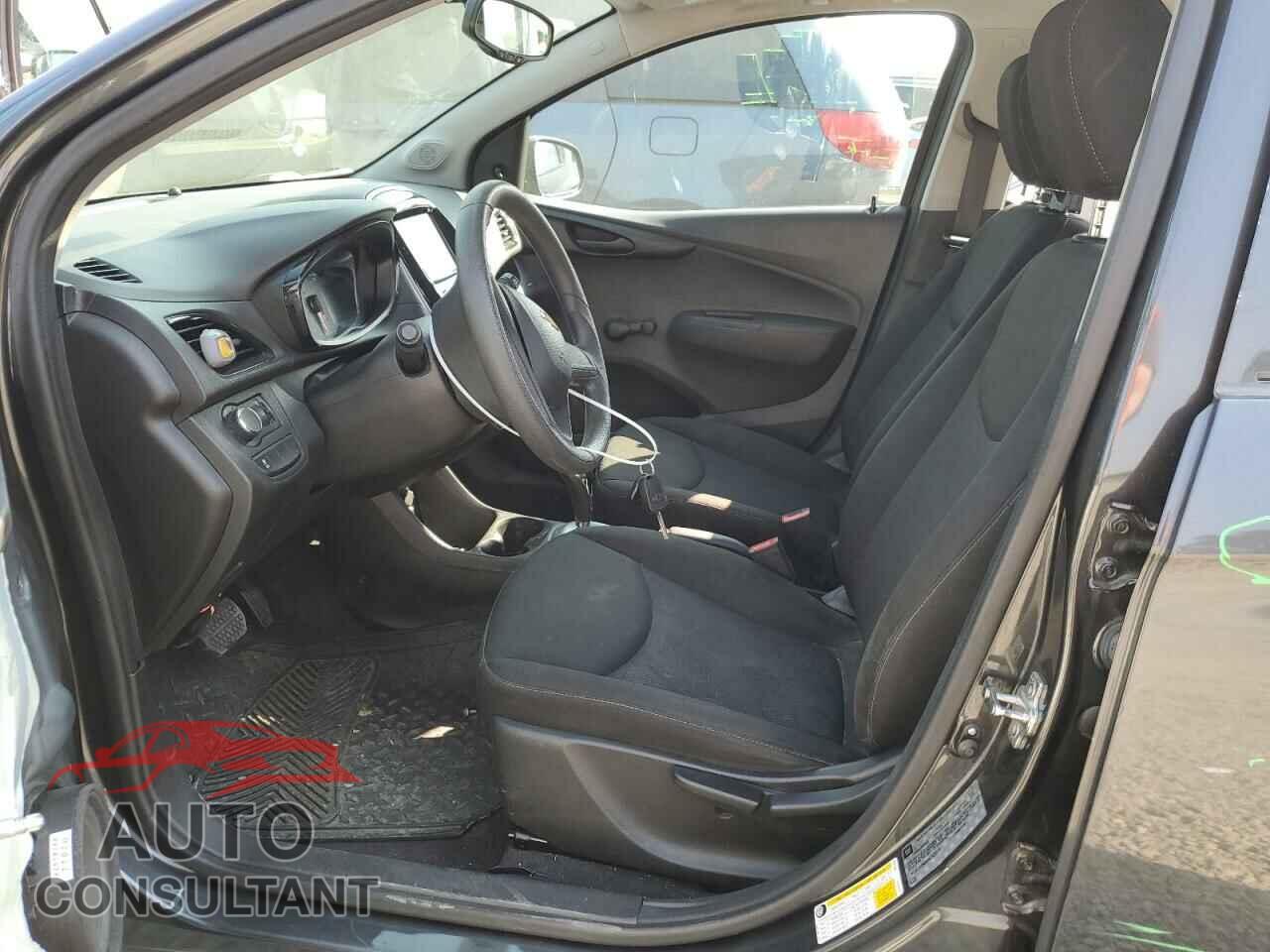 CHEVROLET SPARK 2017 - KL8CB6SA8HC822323