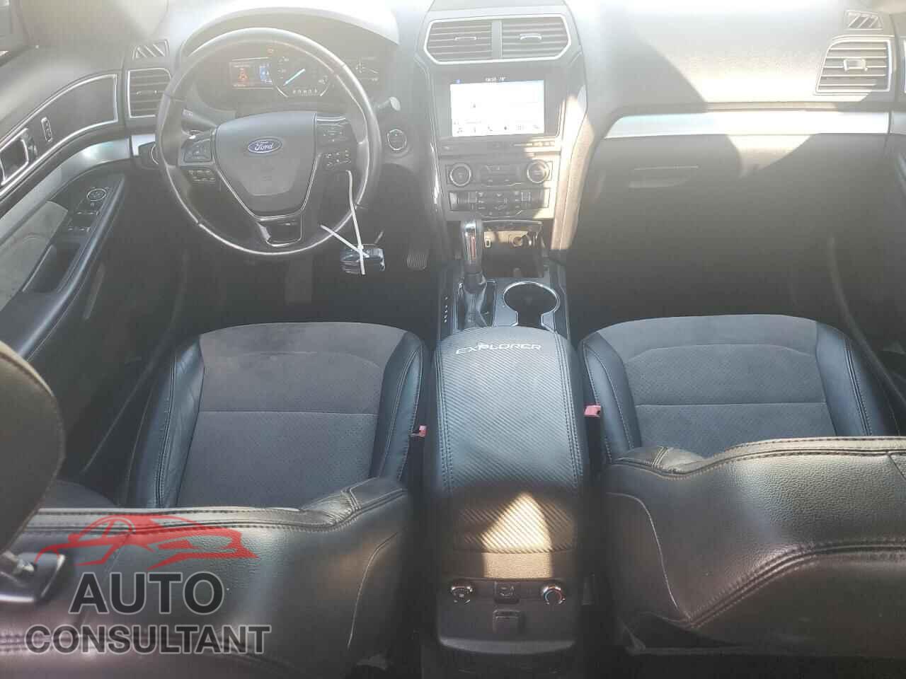 FORD EXPLORER 2017 - 1FM5K8D88HGA97672