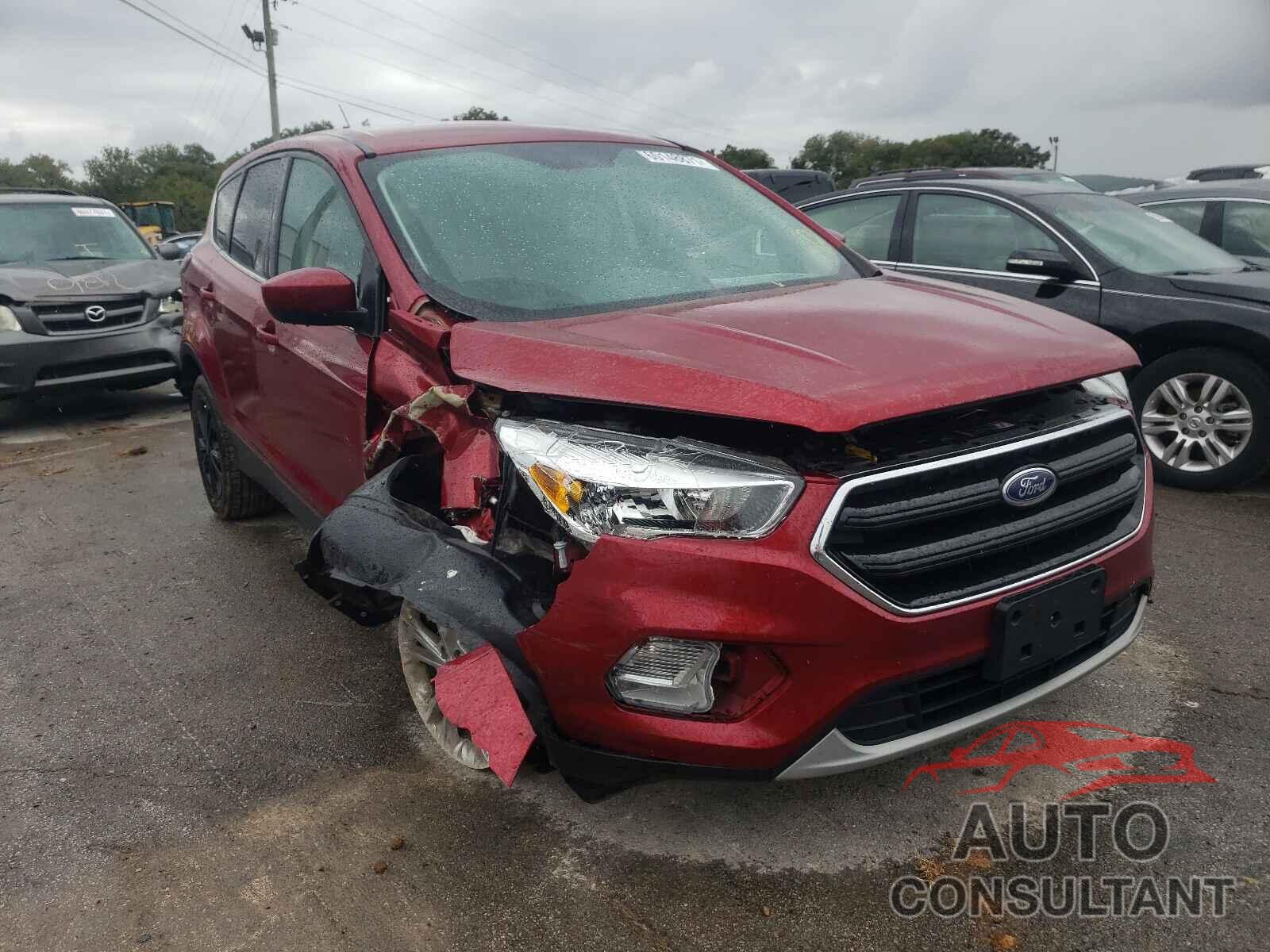 FORD ESCAPE 2017 - 1FMCU9GD8HUD99271