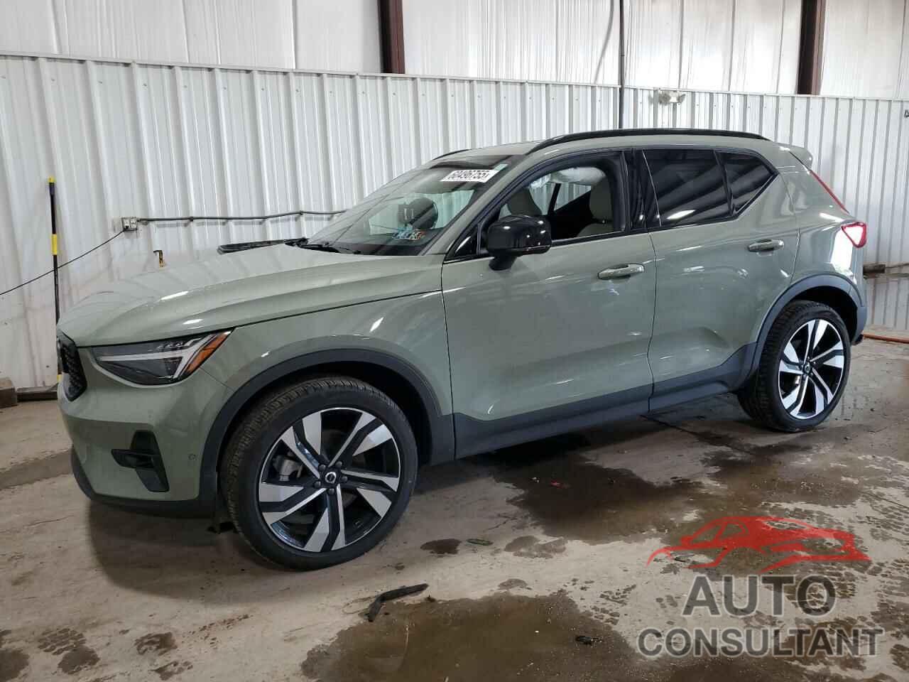 VOLVO XC40 PLUS 2025 - YV4L12UC7S2490418
