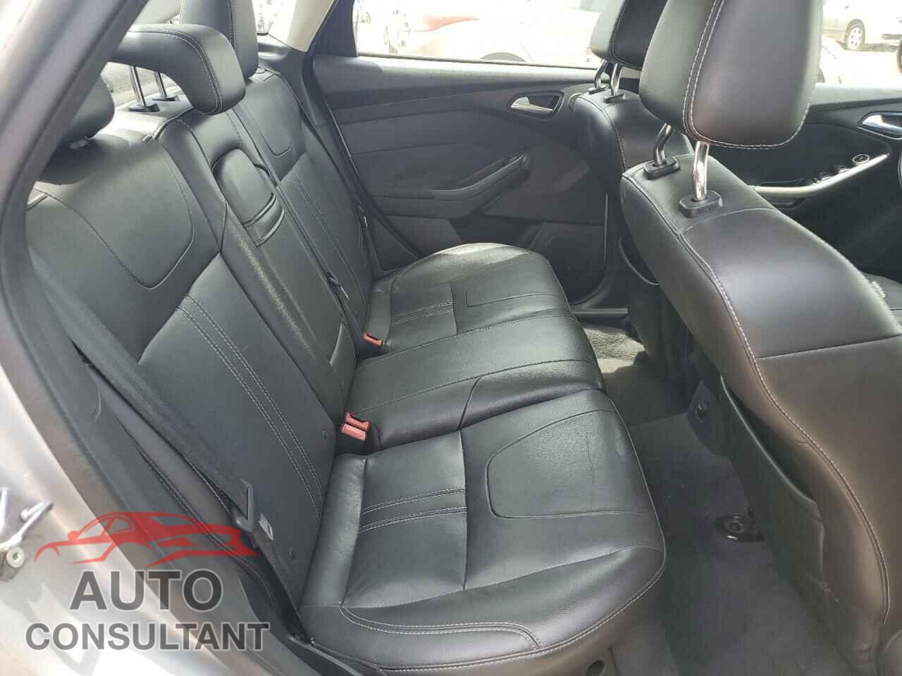 FORD FOCUS 2012 - 1FAHP3H21CL303609