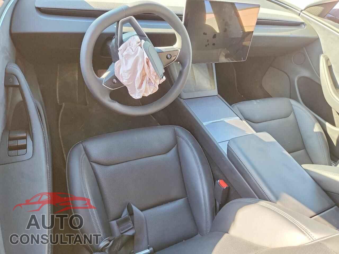 TESLA MODEL 3 2025 - 5YJ3E1EB9SF896933