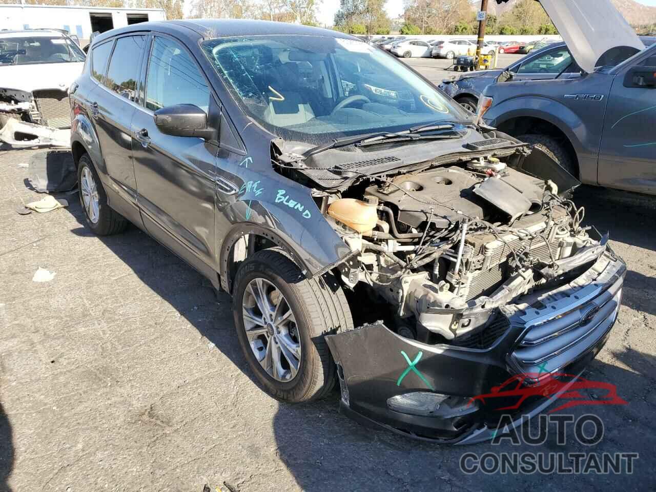 FORD ESCAPE 2017 - 1FMCU9G99HUB46276