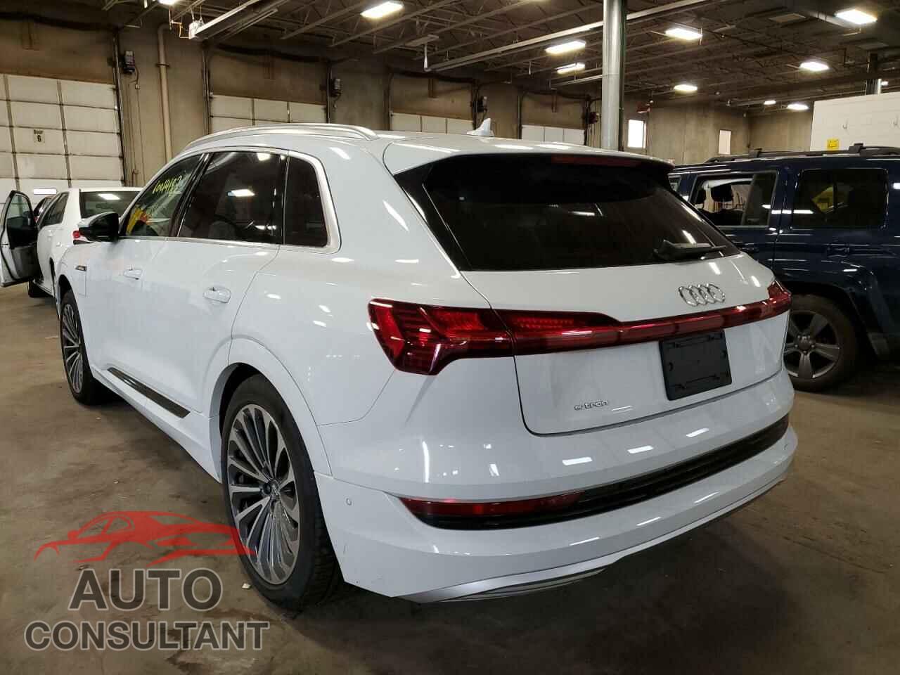 AUDI E-TRON 2019 - WA1VAAGE9KB024079