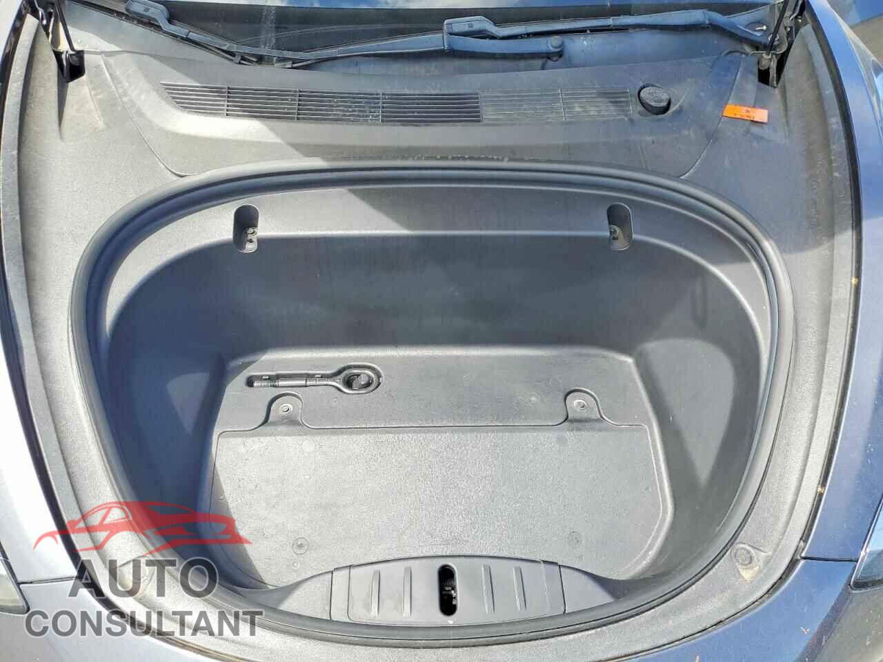 TESLA MODEL 3 2020 - 5YJ3E1EA5LF630382