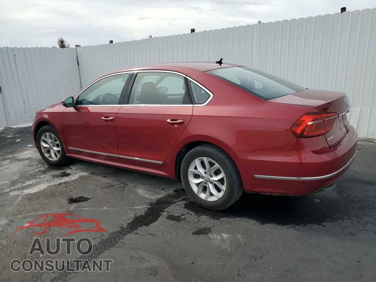 VOLKSWAGEN PASSAT 2017 - 1VWAT7A32HC059393