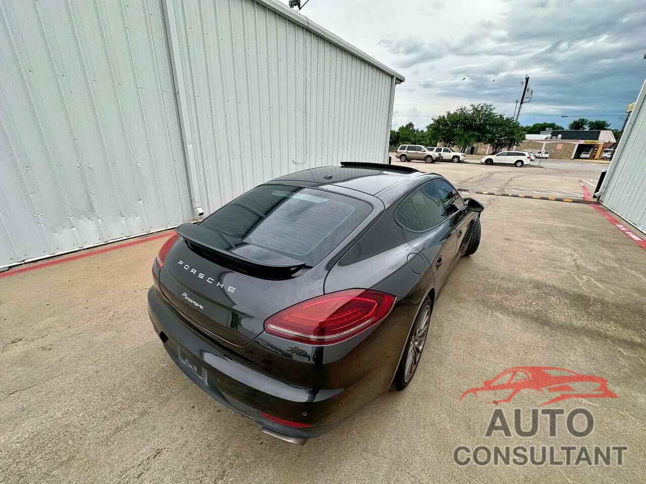 PORSCHE PANAMERA 2015 - WP0AA2A79FL001552