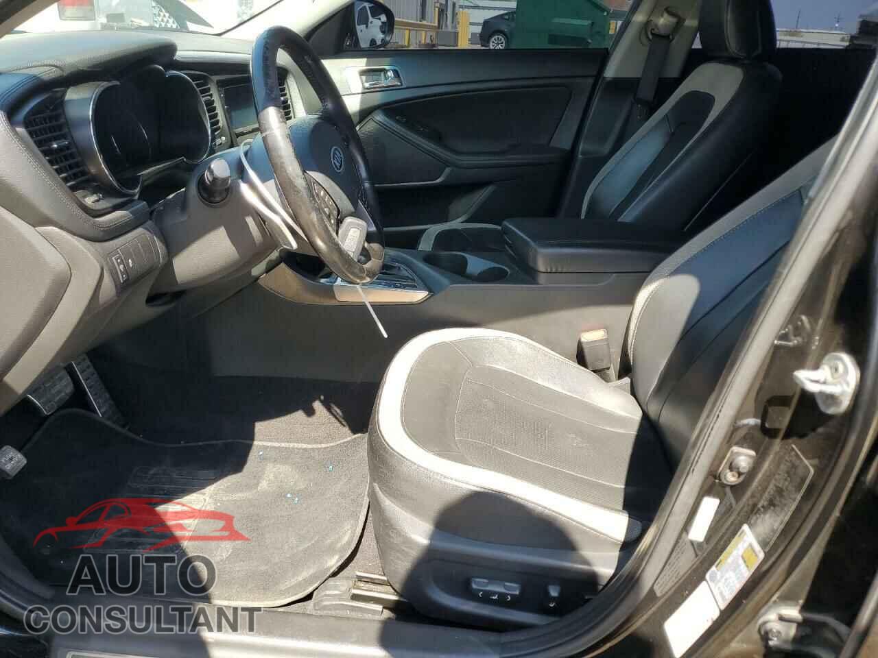 KIA OPTIMA 2011 - KNAGR4A62B5124742