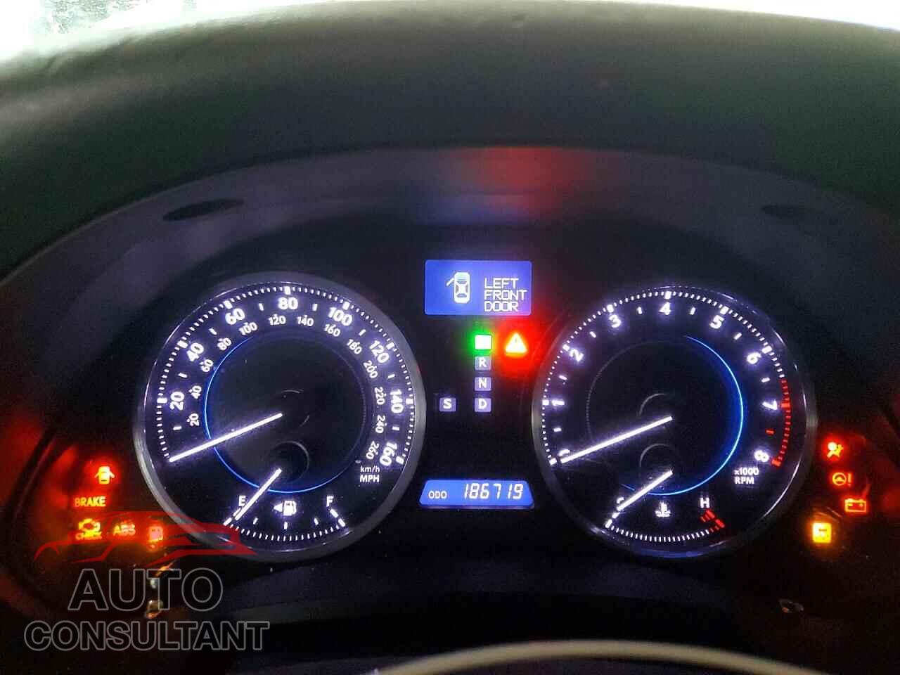 LEXUS IS 2011 - JTHCF5C25B5050791