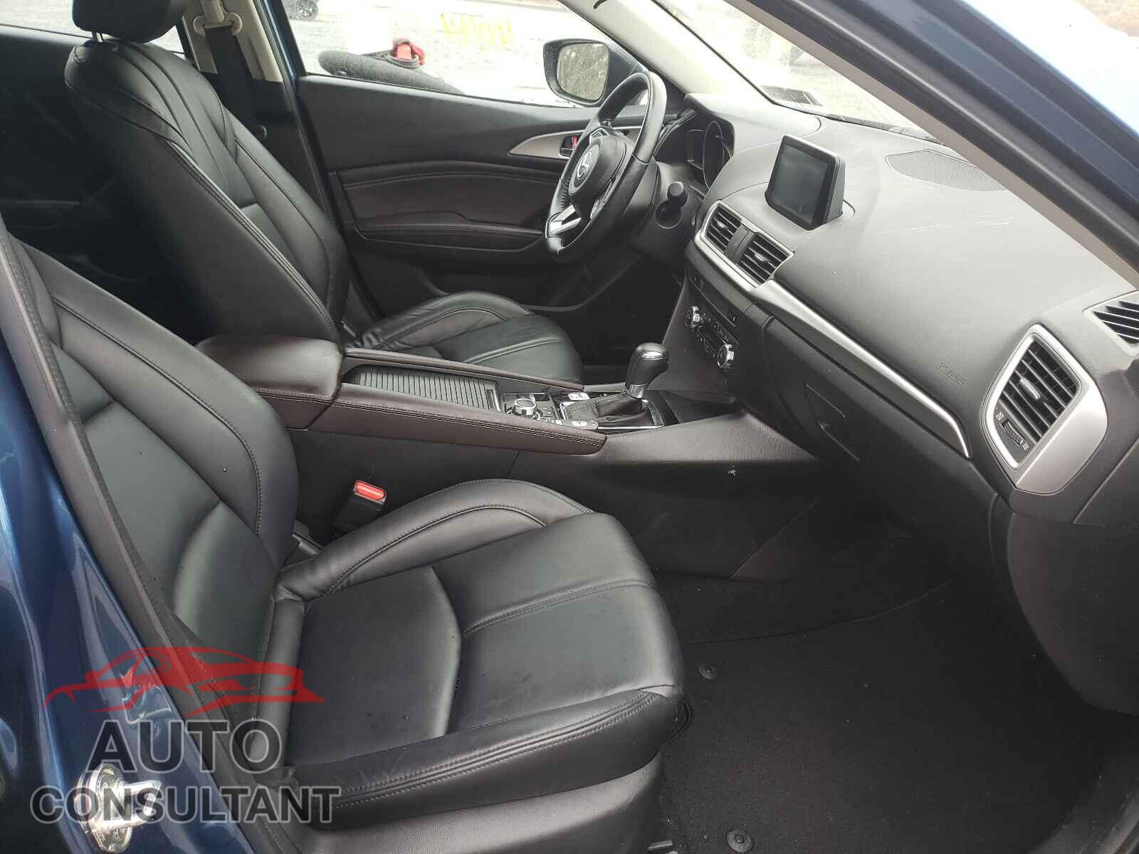 MAZDA 3 2017 - 3MZBN1L36HM140808